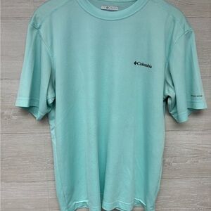 * | Columbia | shirt. Size M.